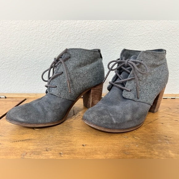 TOMS Lunata Grey Suede Lunata Booties - Picture 2 of 12